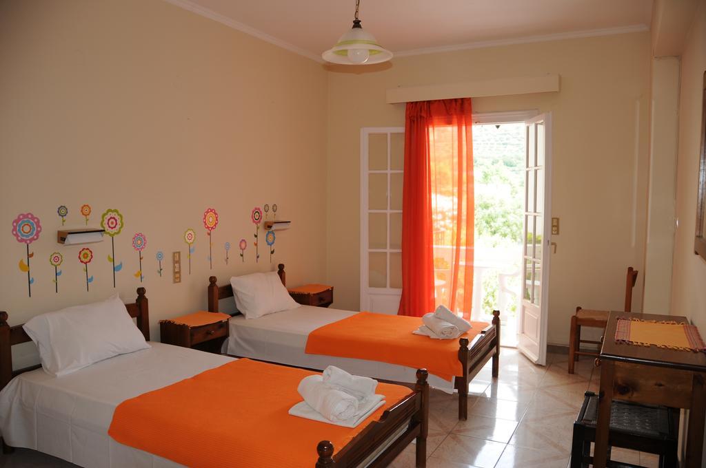 Appartement Vicky'S Garden à Kalamákion Extérieur photo